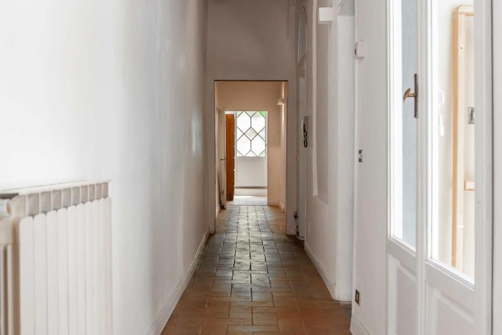 Romana 4 Bedrooms With Garden