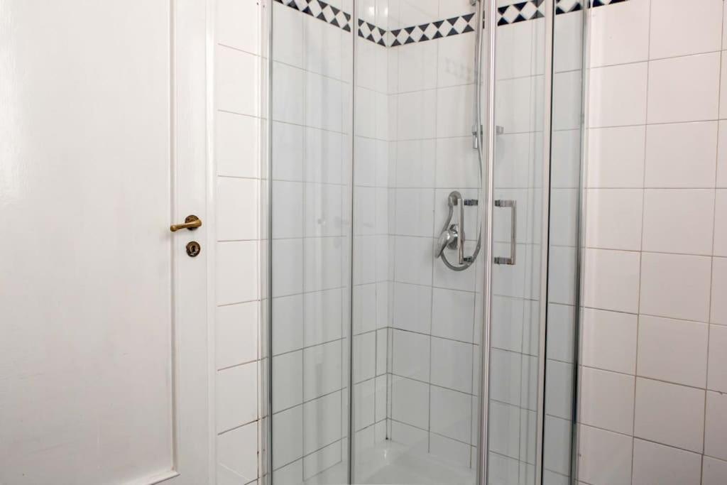 Apartamento Romana 4 Bedrooms With Garden